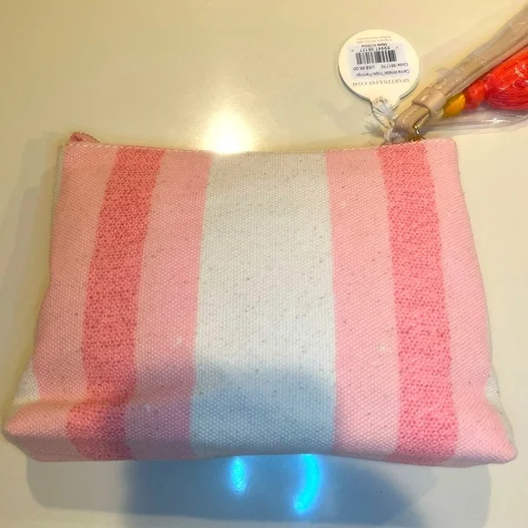 Spartina Carina Embroidered Flamingo Wristlet Pink & Cream NWT - Picture 4 of 15